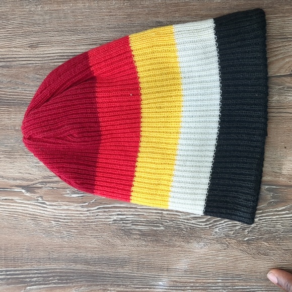 2 for $6 Bundle KLV Headwear Knitted Beanie Cap - Picture 2 of 4